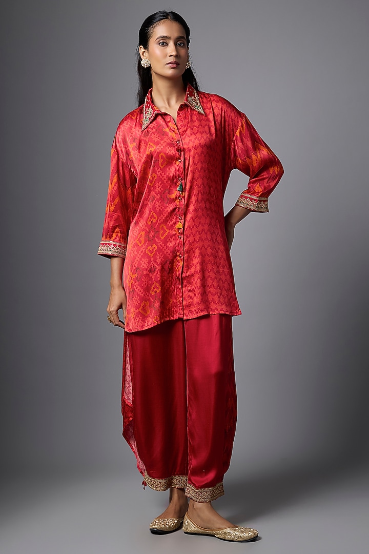 Red Gajji Patola Printed Co-Ord Set by SHRADDHA RAMBHIA at Pernia's Pop Up Shop