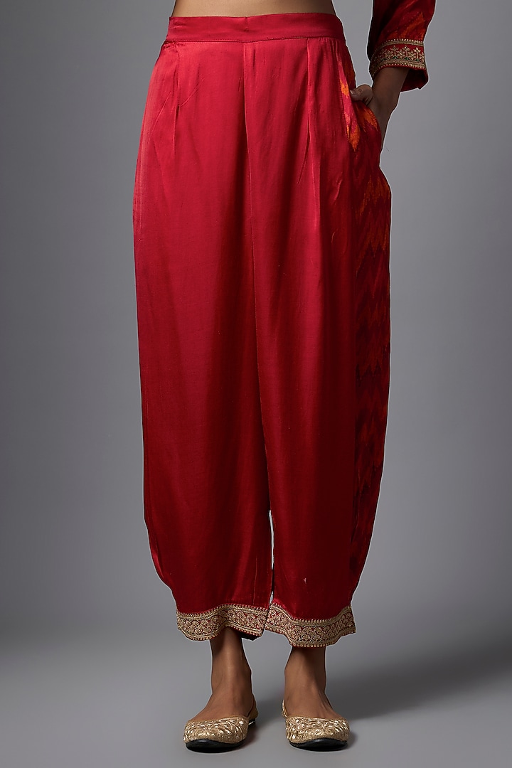 Red Gajji Patola Printed Co-Ord Set by SHRADDHA RAMBHIA at Pernia's Pop Up Shop