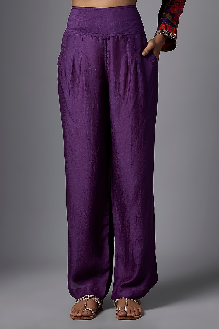 Purple Gajji Silk Paisley Printed Kurta Set by SHRADDHA RAMBHIA at Pernia's Pop Up Shop