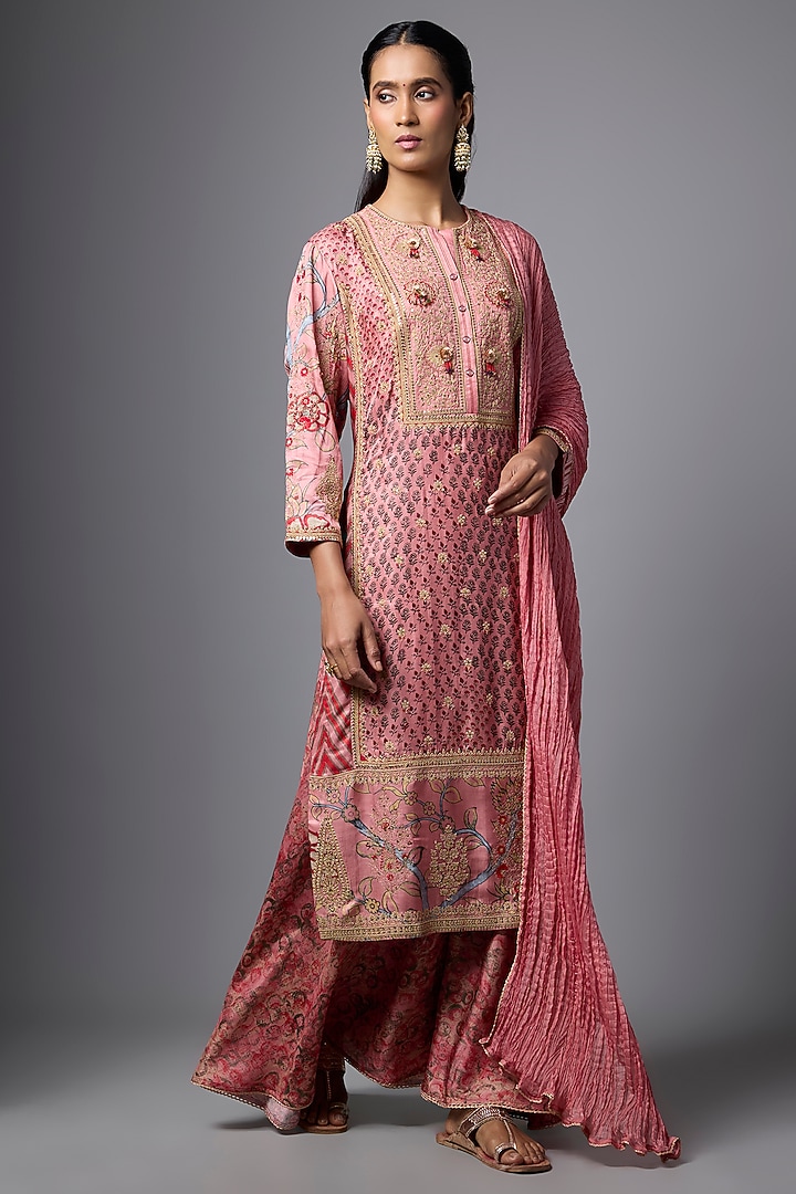 Blush Pink Slub Silk Digital Printed Kurta Set by SHRADDHA RAMBHIA at Pernia's Pop Up Shop