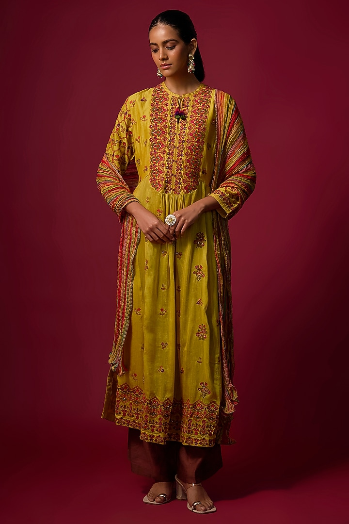 Mustard Linen Silk Embroidered Kurta Set by SHRADDHA RAMBHIA at Pernia's Pop Up Shop