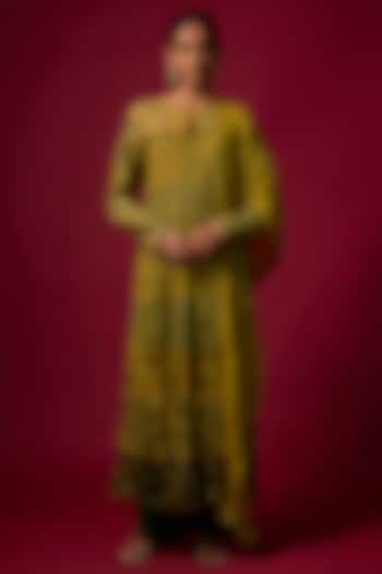 Mustard Cotton Silk Printed & Embroidered Kurta Set by SHRADDHA RAMBHIA at Pernia's Pop Up Shop