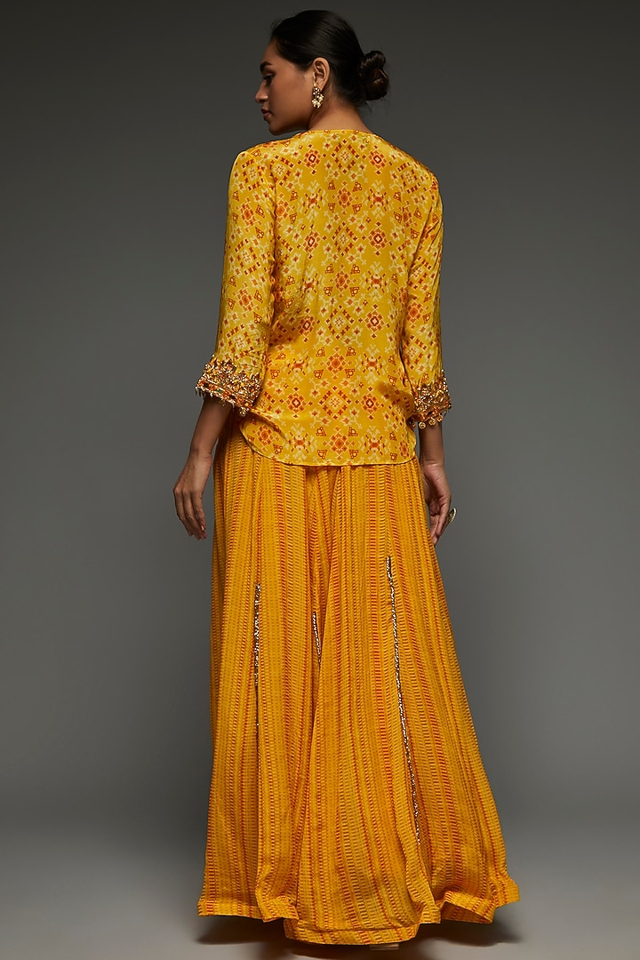 Yellow Crepe Embellished & Printed Co-Ord Set by Shreya J at Pernia's Pop Up Shop