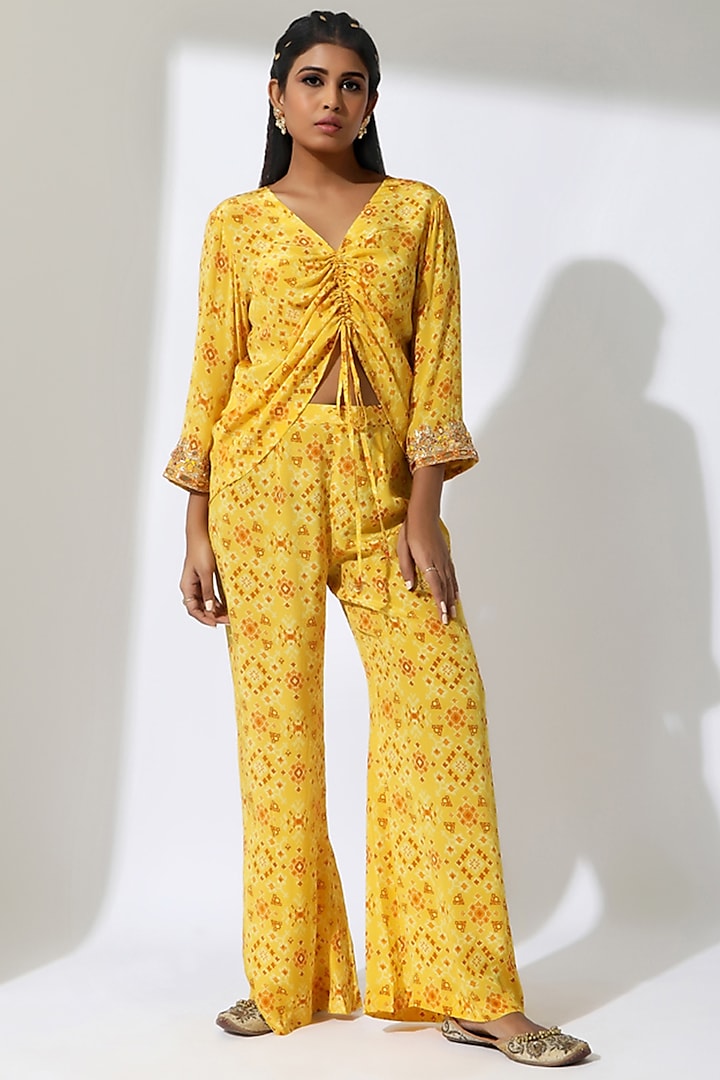 Yellow Crepe Printed Co-Ord Set by Shreya J at Pernia's Pop Up Shop