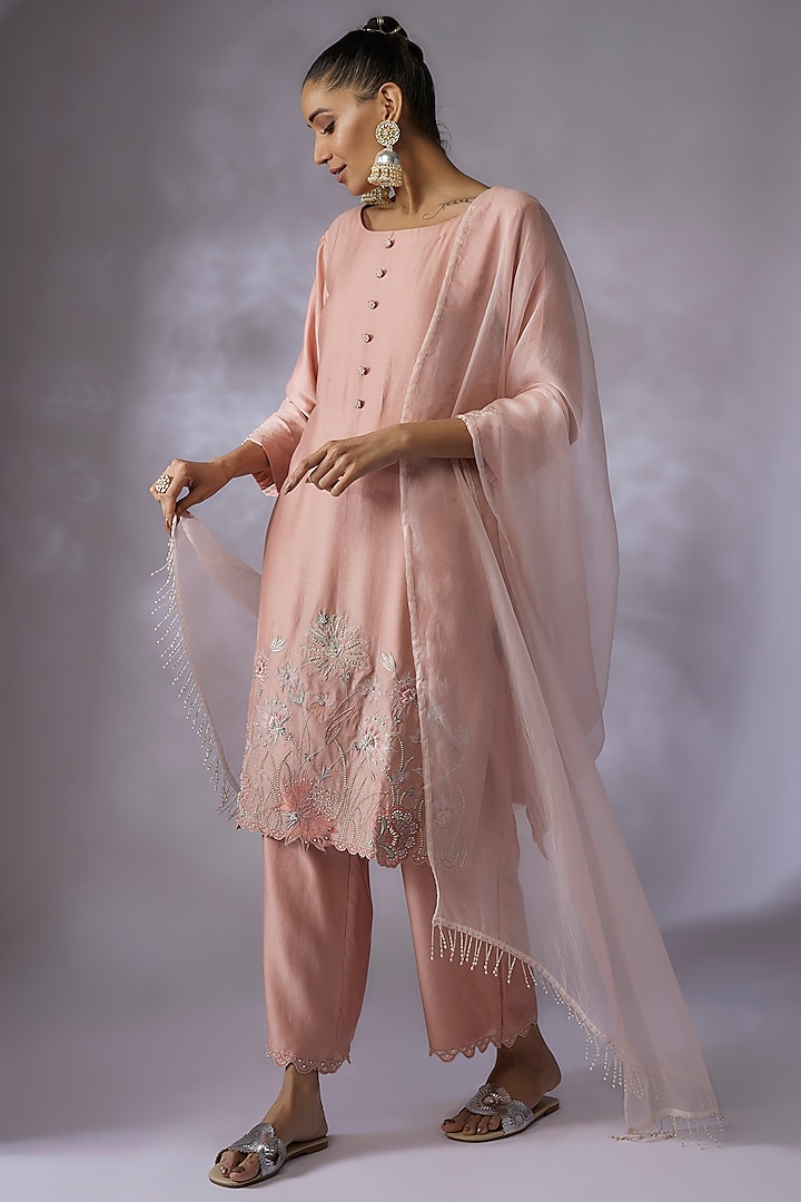 Dusty Pink Silk Chanderi Embroidered Kurta Set by SHREEKA