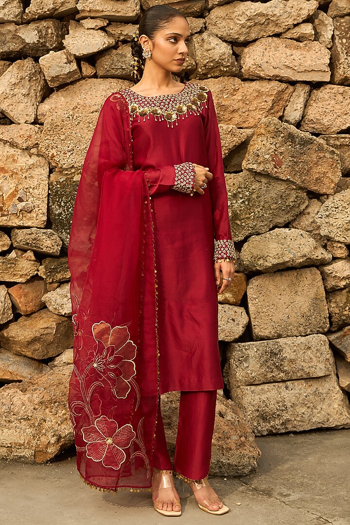 Deep Red Chanderi Hand Embroidered Kurta Set by SHREEKA at Pernia's Pop Up Shop