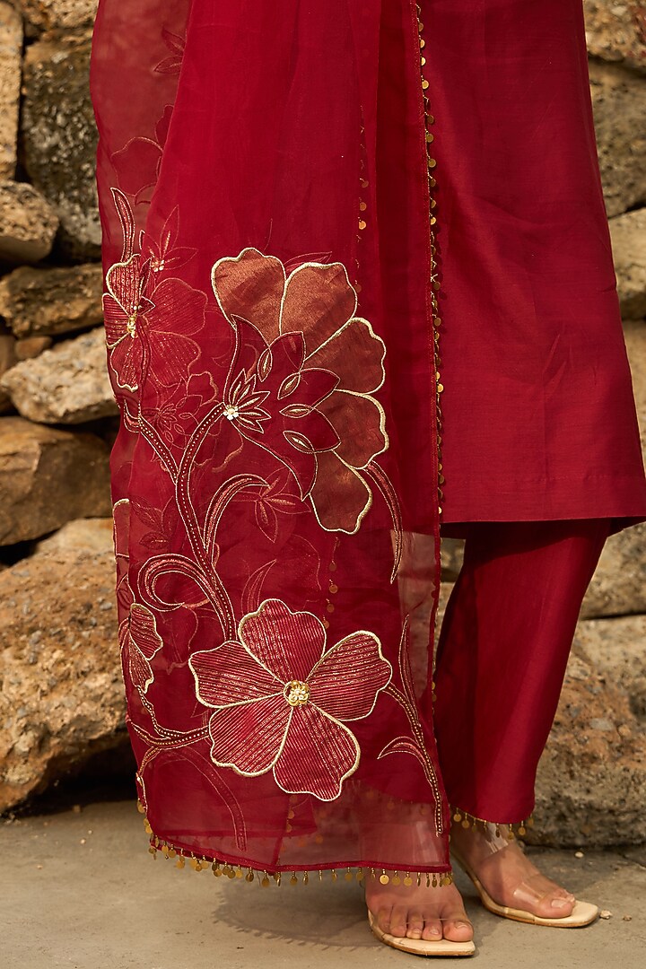 Deep Red Chanderi Hand Embroidered Kurta Set by SHREEKA at Pernia's Pop Up Shop
