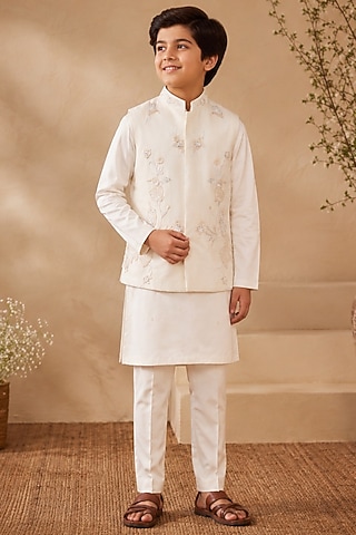 Off White Dupion Silk Floral Embroidered Nehru Jacket Set For Boys by Shreyansh Designs Kids