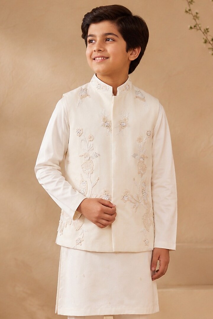 Off White Dupion Silk Floral Embroidered Nehru Jacket Set For Boys by Shreyansh Designs Kids at Pernia's Pop Up Shop