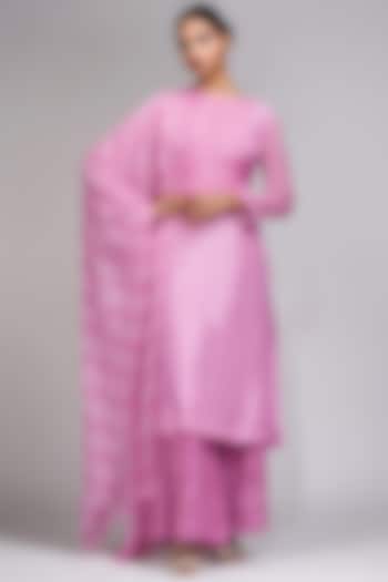 Pink Habotai Silk Hand Block Printed Kurta Set by Shruti S at Pernia's Pop Up Shop