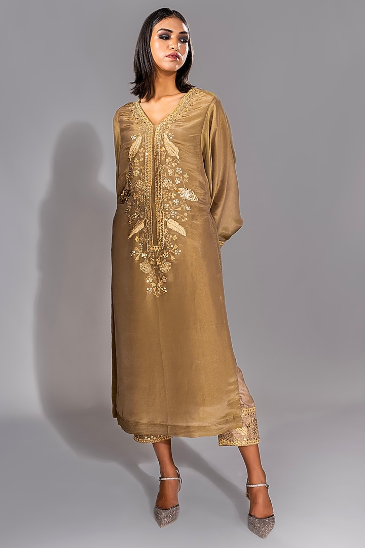 Golden Zari Georgette Sequins Embroidered Kaftan Set by Shruti S at Pernia's Pop Up Shop