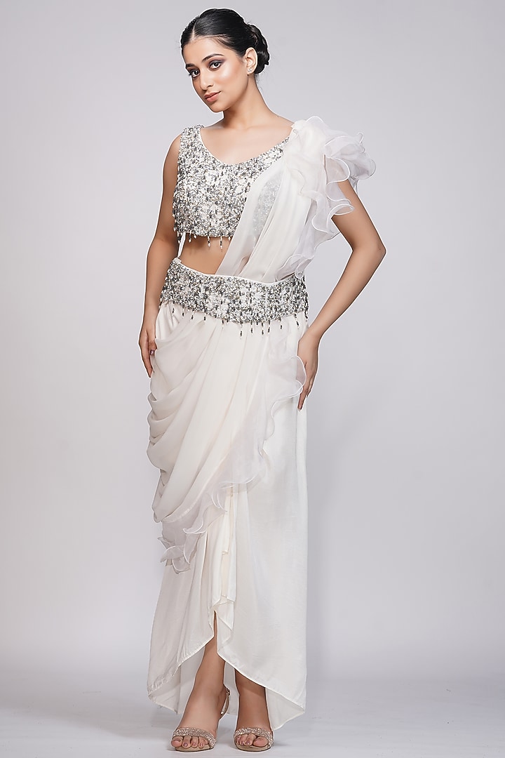 Off-White Silk & Organza Dhoti Wedding Saree Set by Shruti S at Pernia's Pop Up Shop