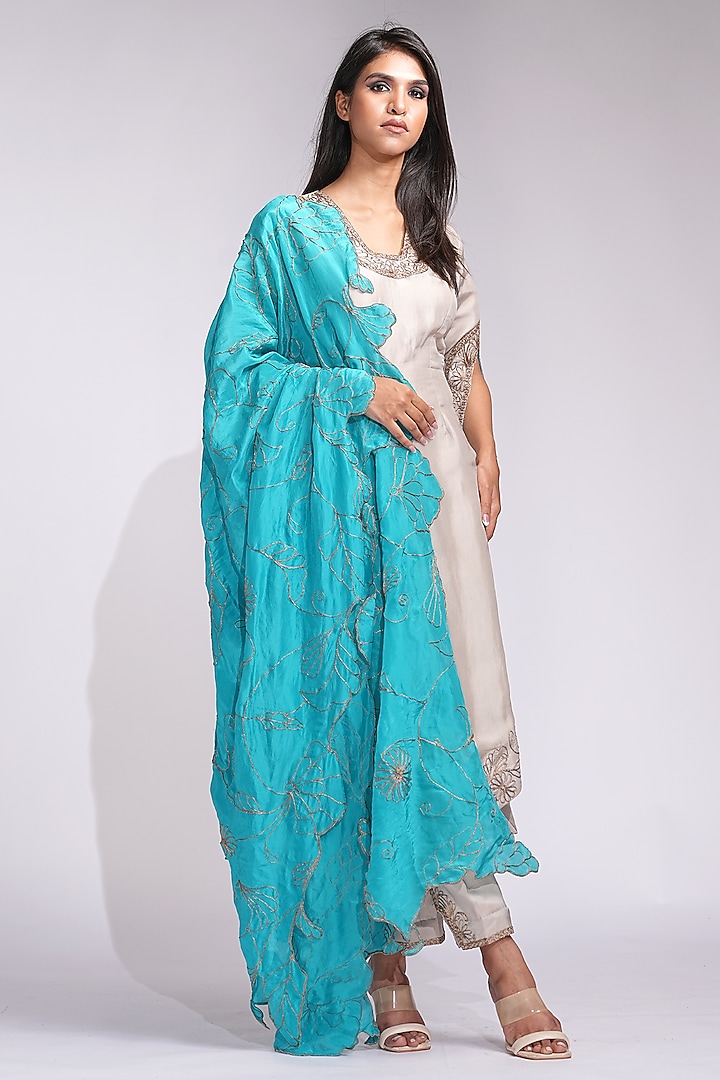 Beige Vegan Silk Zari Work Kurta Set by Shruti S at Pernia's Pop Up Shop