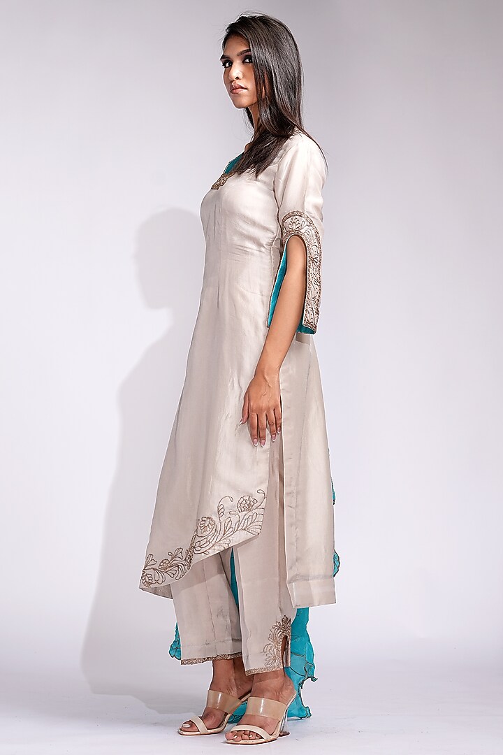 Beige Vegan Silk Zari Work Kurta Set by Shruti S at Pernia's Pop Up Shop