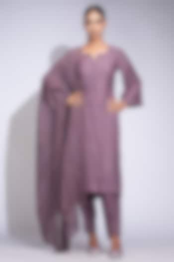 Smoked Purple Mul Cotton Kurta Set by Shruti S at Pernia's Pop Up Shop
