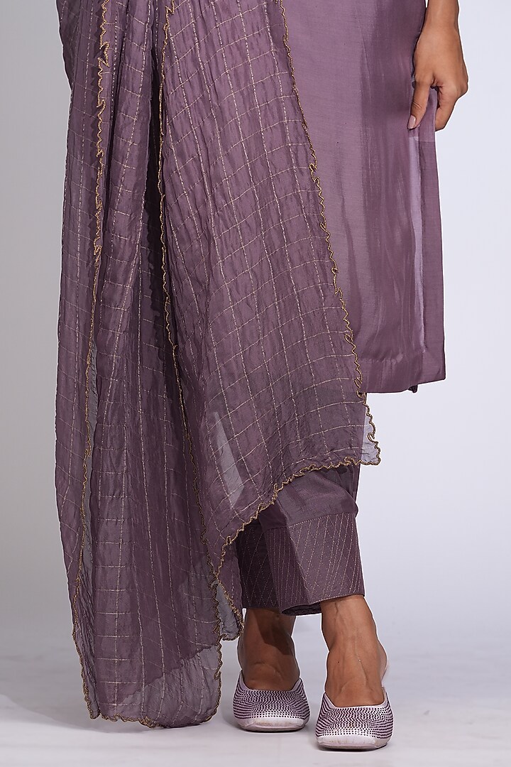 Smoked Purple Mul Cotton Kurta Set by Shruti S at Pernia's Pop Up Shop