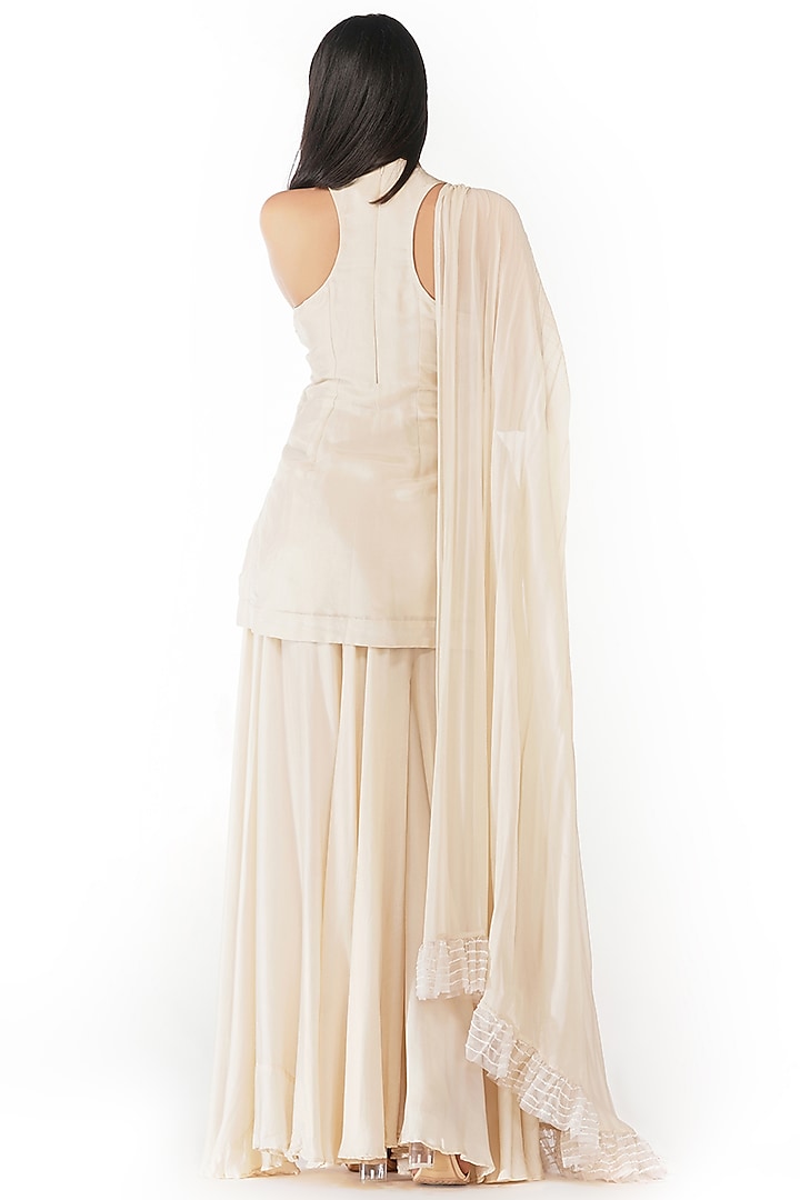 Off White Embroidered Wedding Sharara Set by Shruti S at Pernia's Pop Up Shop
