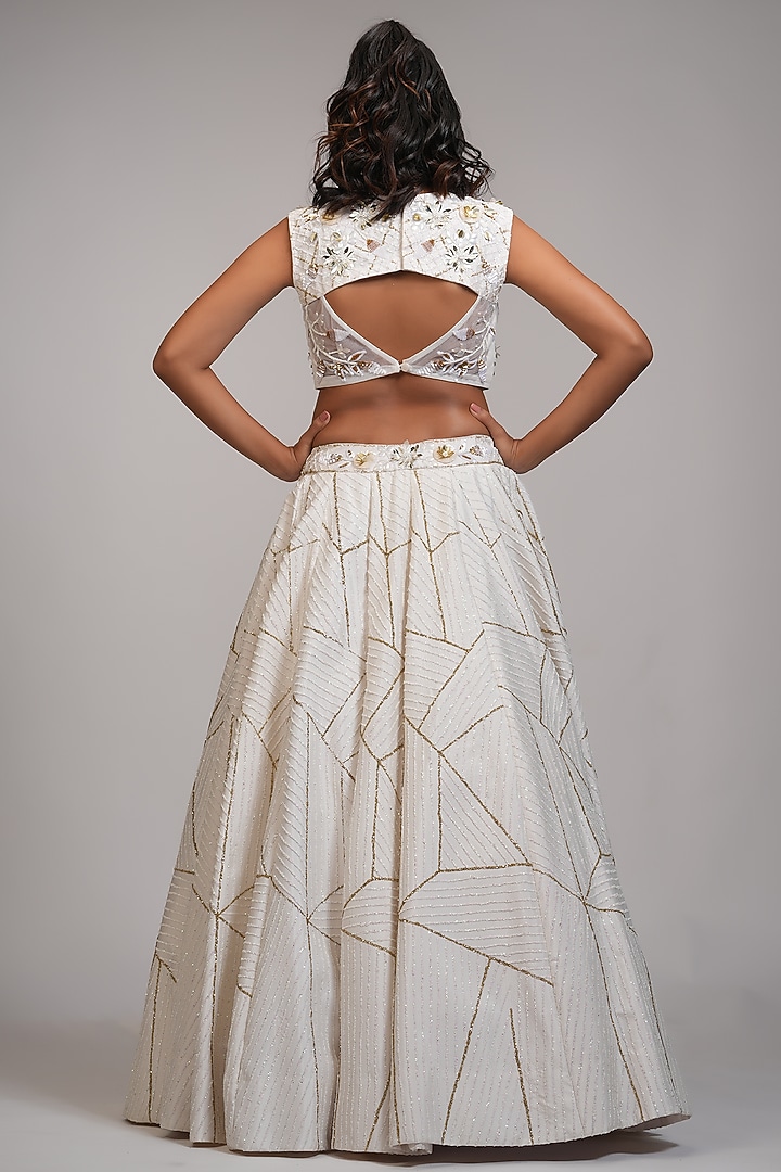 Off-White Silk Embroidered Wedding Lehenga Set by Shruti S at Pernia's Pop Up Shop