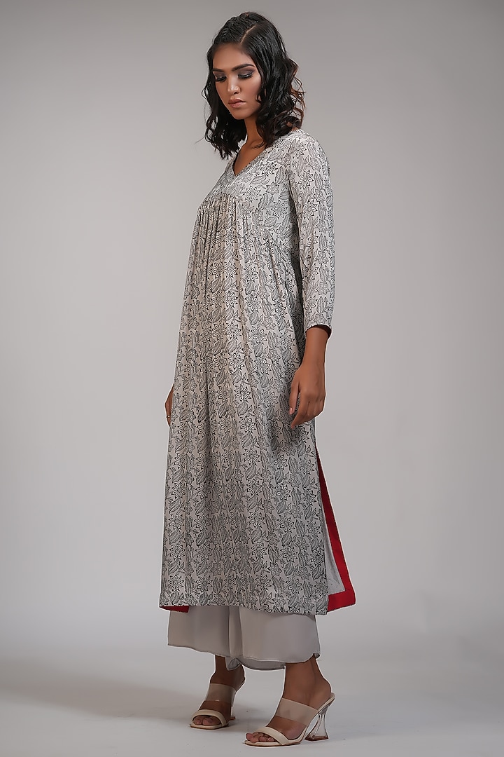 Grey Modal Satin Printed Kurta Set by Shruti S at Pernia's Pop Up Shop