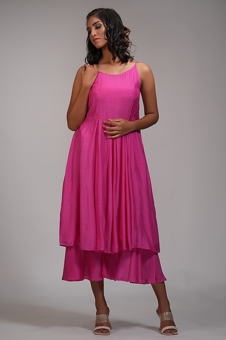 Pink Mul Cotton Flared Kurta Set by Shruti S at Pernia's Pop Up Shop