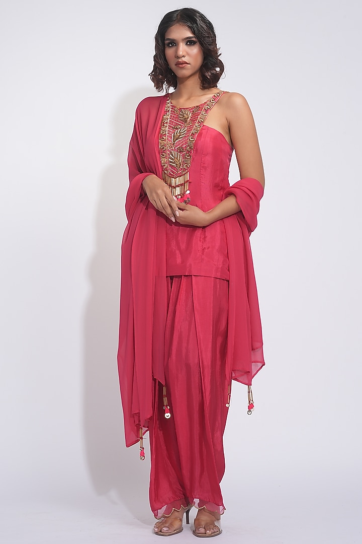 Tomato Red Natural Silk Zardosi Embroidered Kurta Set by Shruti S at Pernia's Pop Up Shop