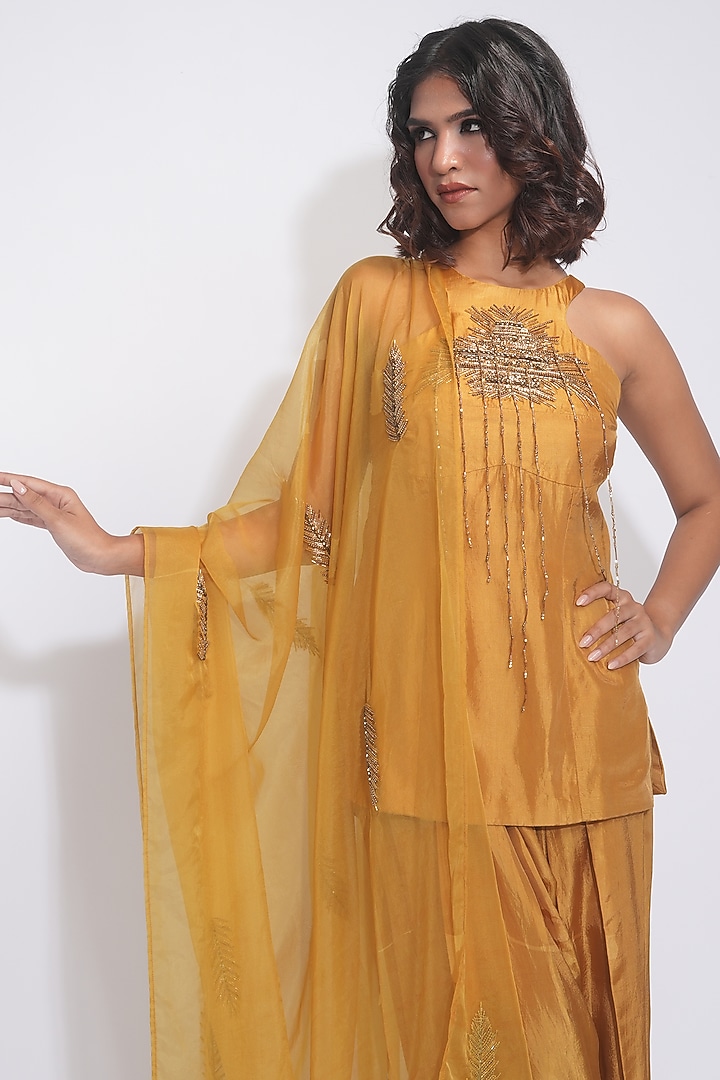 Mustard Natural Silk Zardosi Embroidered Kurta Set by Shruti S at Pernia's Pop Up Shop