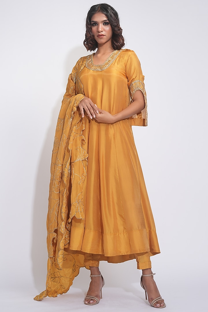 Mustard Silk Embroidered Kalidaar Wedding Anarkali Set by Shruti S at Pernia's Pop Up Shop