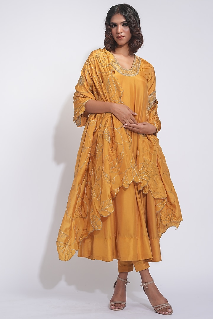 Mustard Silk Embroidered Kalidaar Wedding Anarkali Set by Shruti S at Pernia's Pop Up Shop