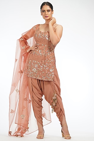 Cinnamon Pink Embroidered Kurta Set by Shruti S