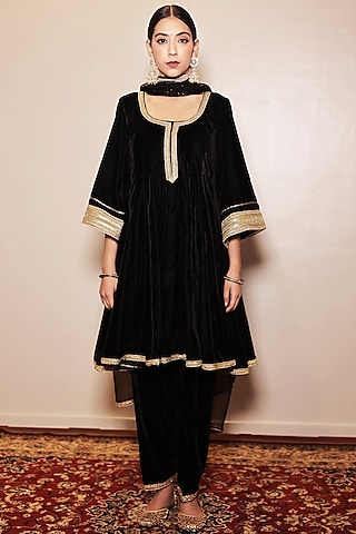Black Velvet Anarkali Set by Shrutkirti