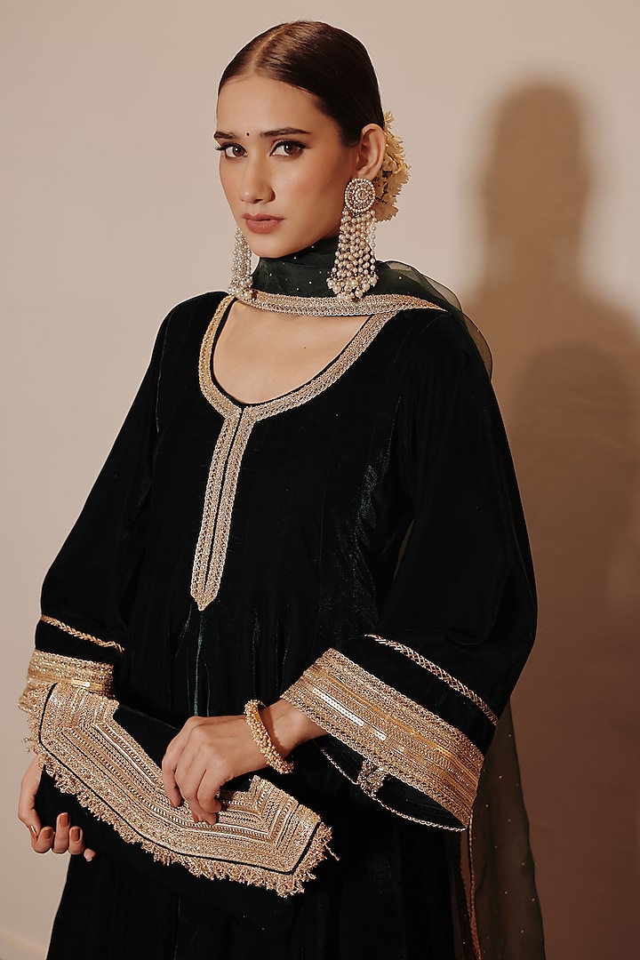 Green Velvet Anarkali Set by Shrutkirti at Pernia's Pop Up Shop