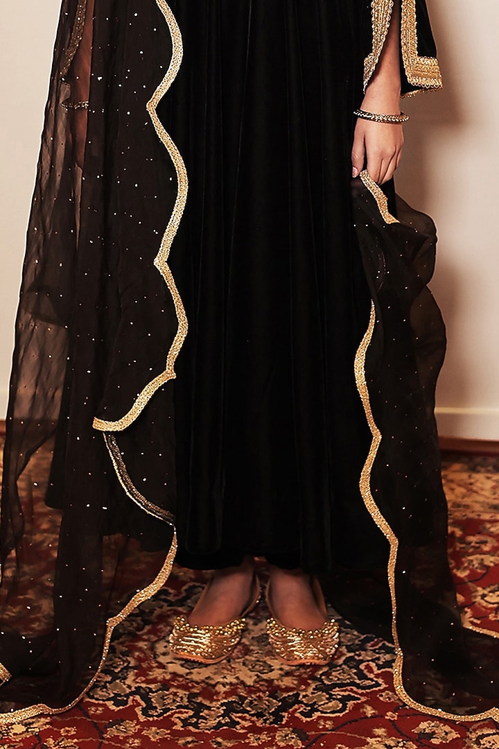 Black Velvet Anarkali Set by Shrutkirti at Pernia's Pop Up Shop