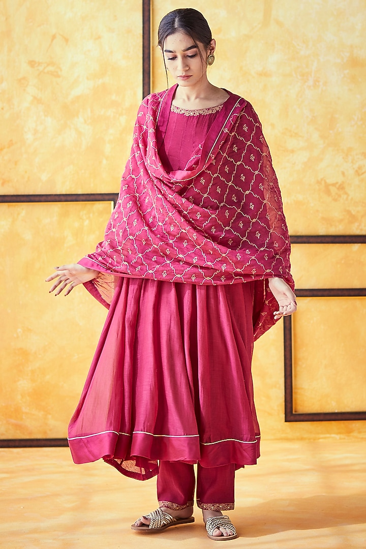 Fuchsia Embroidered Anarkali Set by Shrutkirti at Pernia's Pop Up Shop