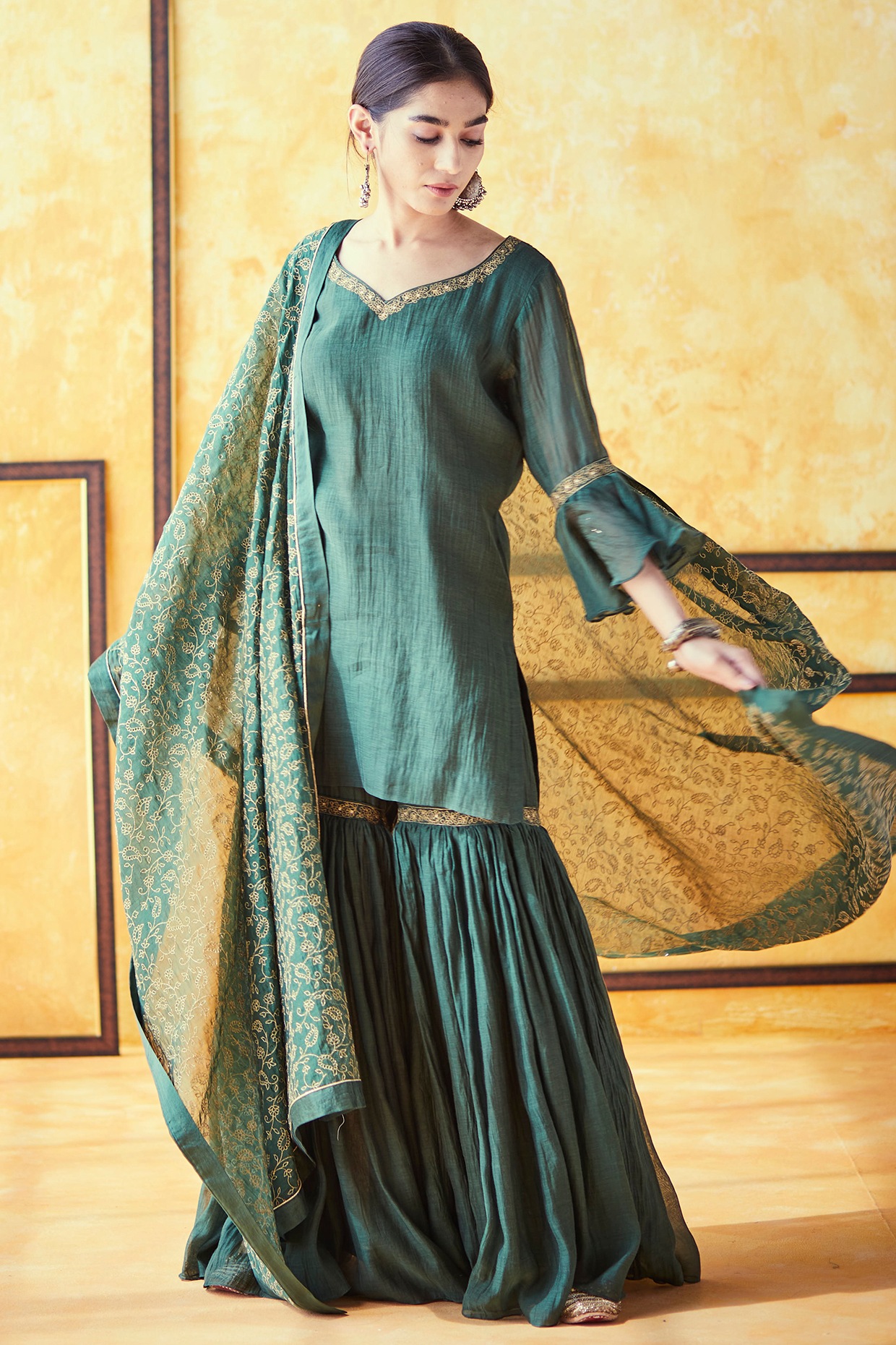 Peacock Blue Shaded Straight Salwar Suit With Gpu Lace Border