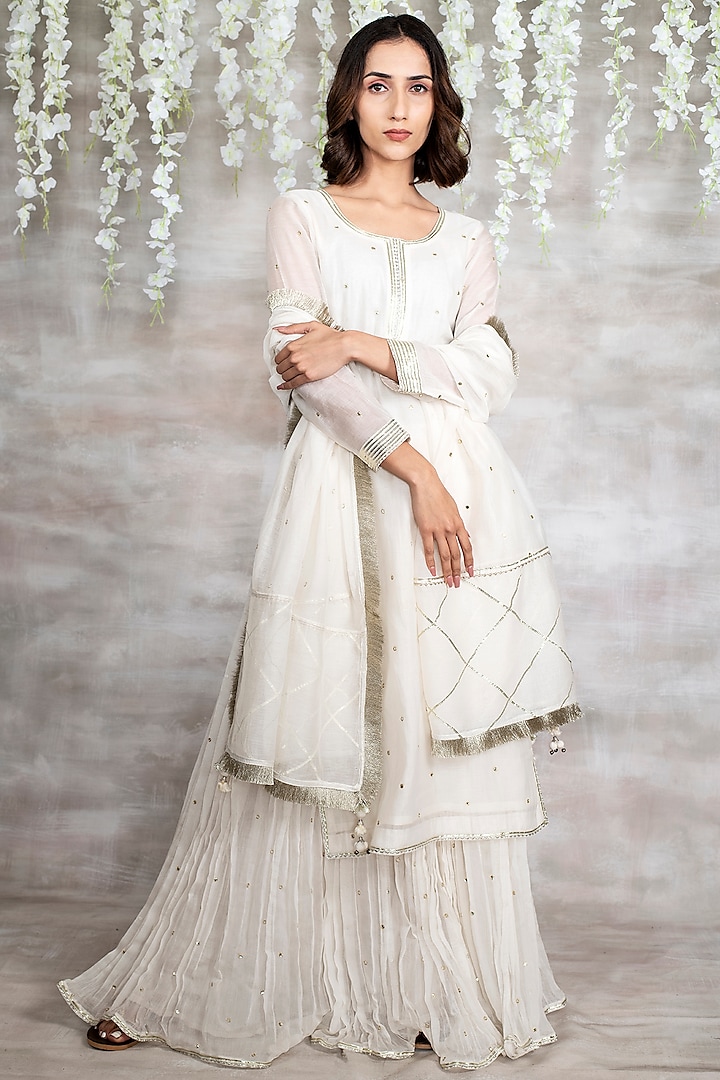 White Pure Chanderi Skirt Set by Shrutkirti