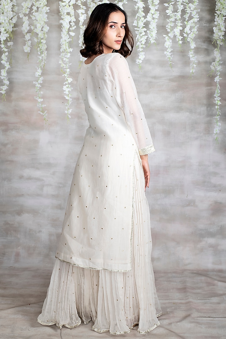 White Pure Chanderi Skirt Set by Shrutkirti at Pernia's Pop Up Shop