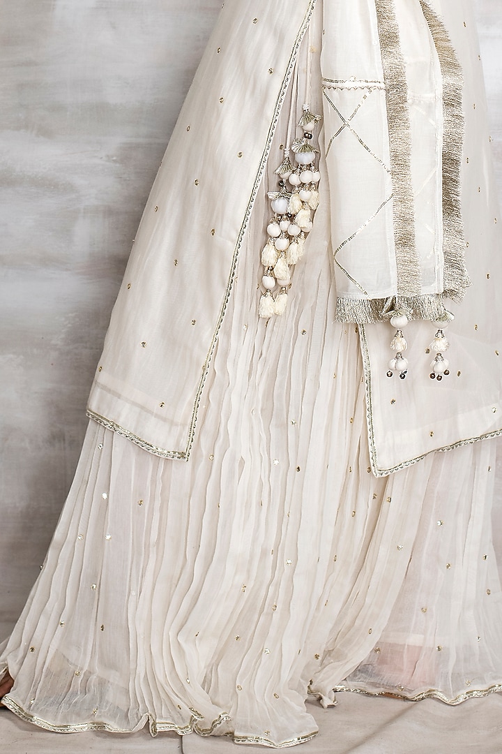 White Pure Chanderi Skirt Set by Shrutkirti at Pernia's Pop Up Shop