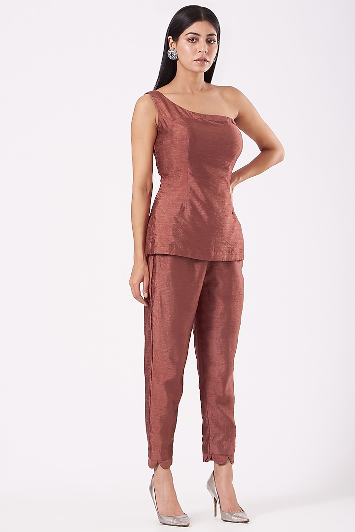 Nude Brown Raw Silk Kaftan Set by Shruti Goyal at Pernia's Pop Up Shop