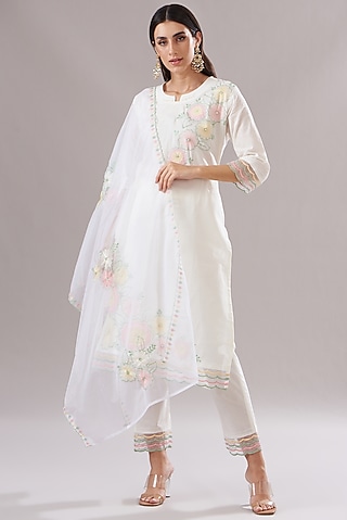 White Cotton Embroidered Kurta Set by Shruti Goyal