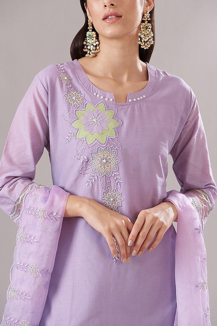 Lilac Cotton Embroidered Kurta Set by Shruti Goyal at Pernia's Pop Up Shop