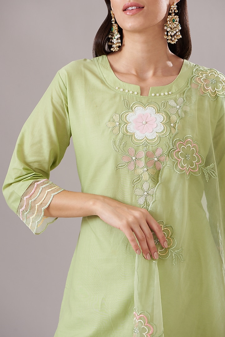 Pista Green Cotton Embroidered Kurta Set by Shruti Goyal at Pernia's Pop Up Shop