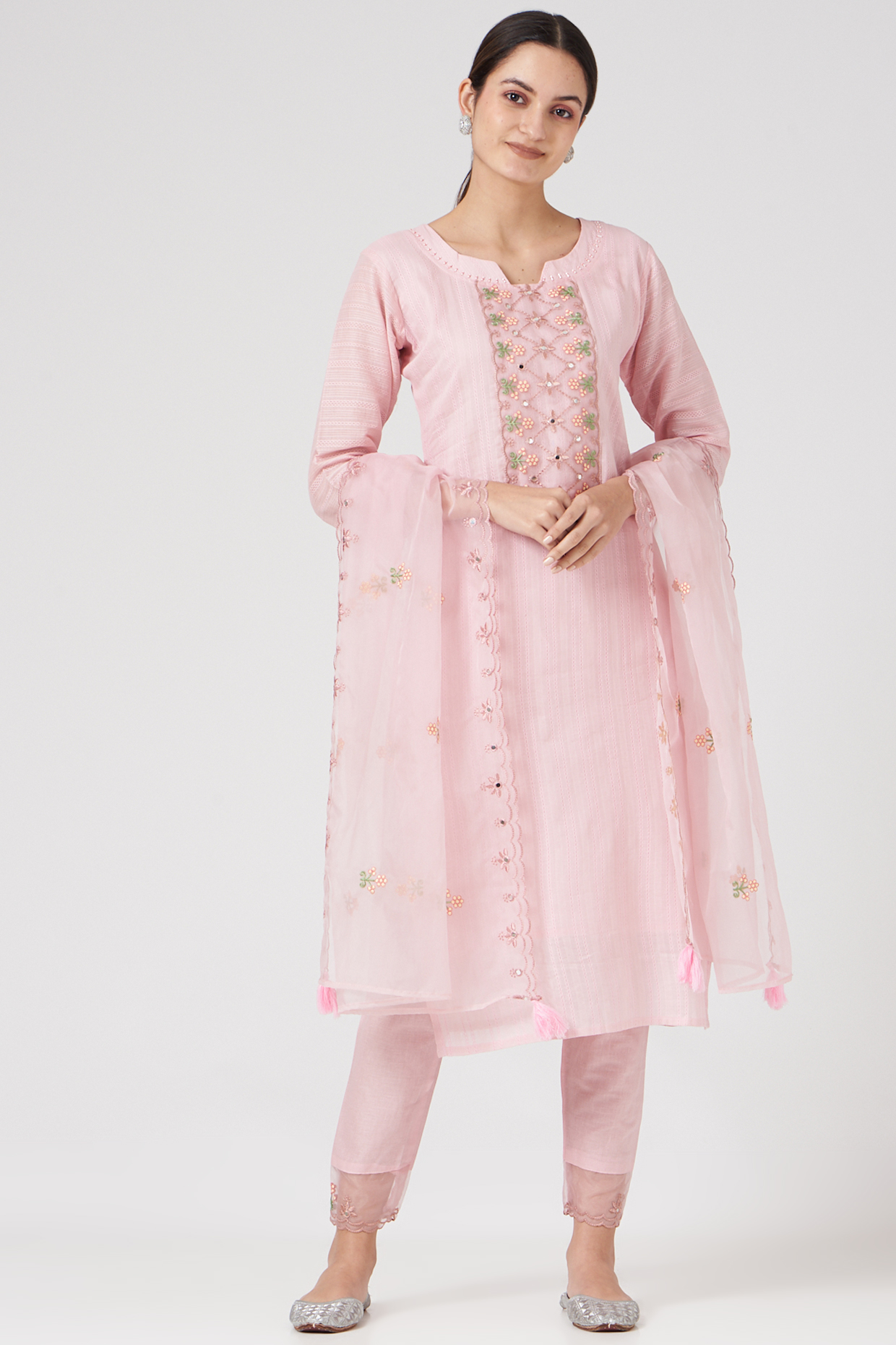 Rose Pink Embroidered Kurta Set by Shruti Goyal at Pernia's Pop Up Shop