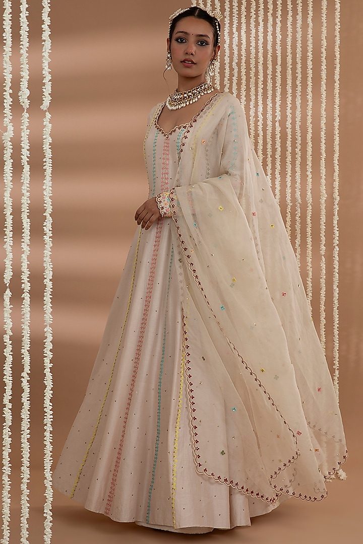 Ivory Chanderi Jaal Embroidered Wedding Anarkali Set by Show Shaa at Pernia's Pop Up Shop