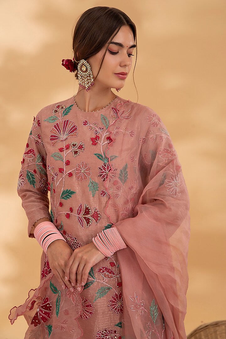 Dusty Rose Chanderi Applique Hand Embellished Straight Kurta Set by Show Shaa at Pernia's Pop Up Shop