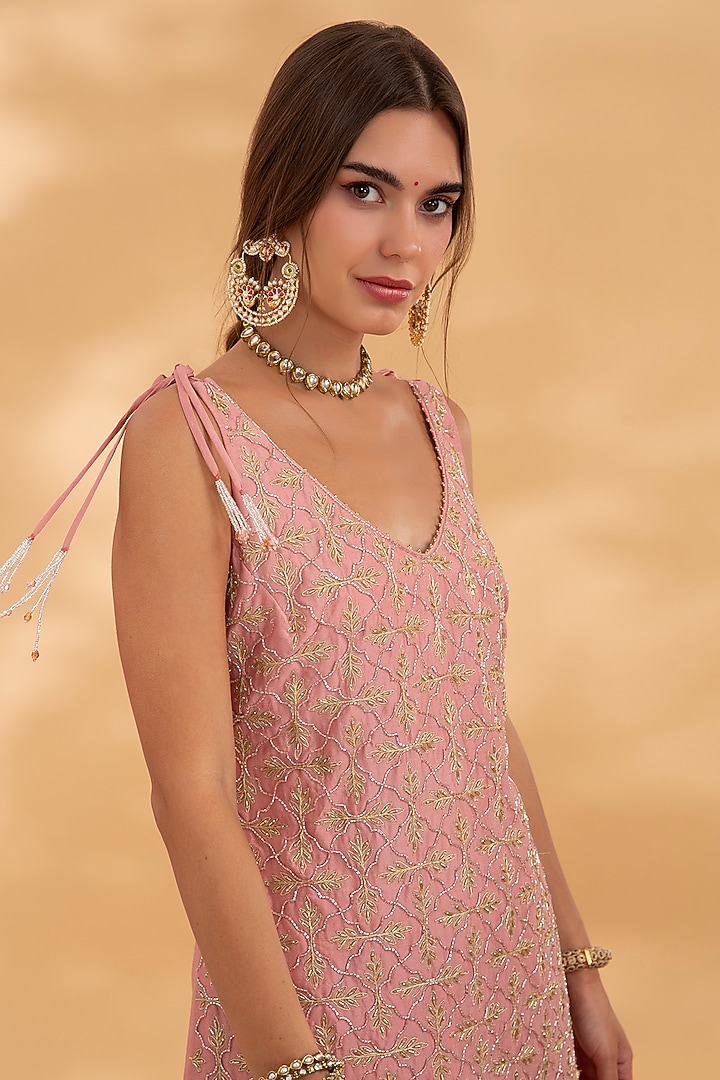 Dusty Rose Chanderi Floral Applique Short Kurta Set by Show Shaa at Pernia's Pop Up Shop