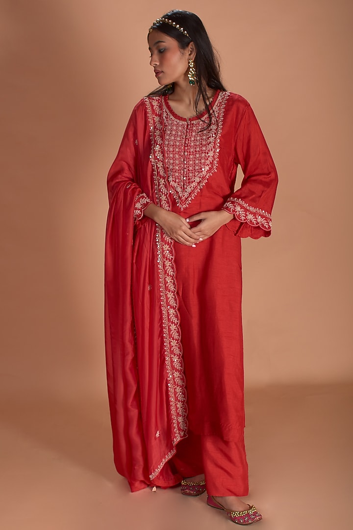 Orange Bemberg Silk Hand Embroidered Kurta Set by SOHA BY HARLEEN AND SONA at Pernia's Pop Up Shop