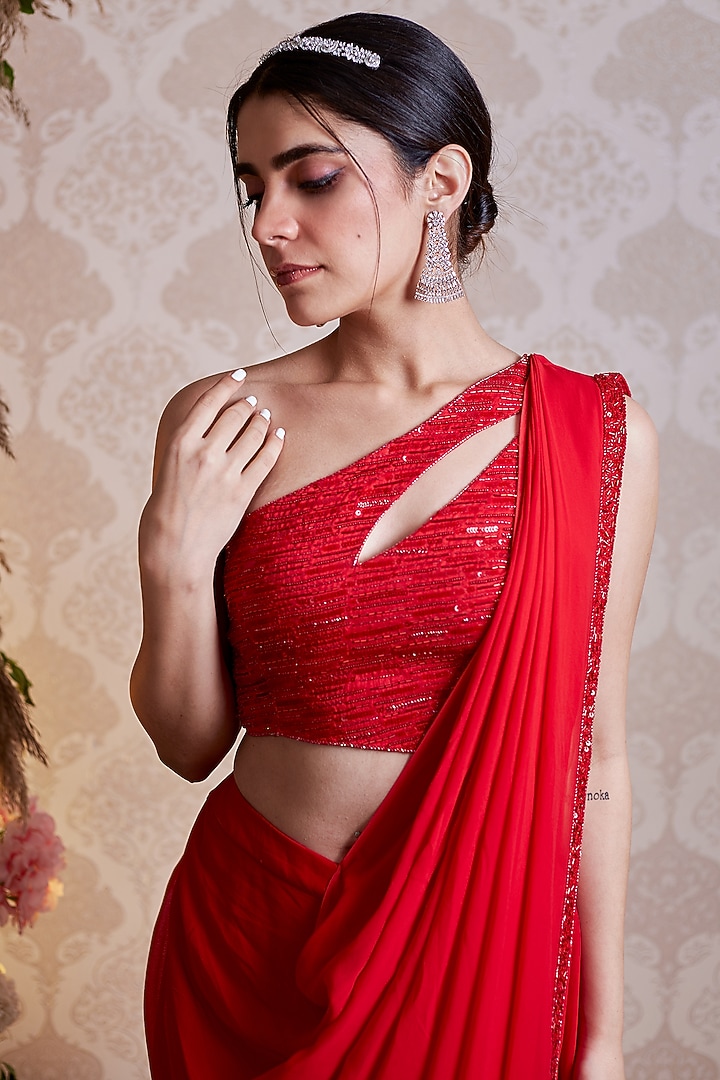 Red Georgette Pre-Draped Party Wear Saree Set by SOHA BY HARLEEN AND SONA at Pernia's Pop Up Shop