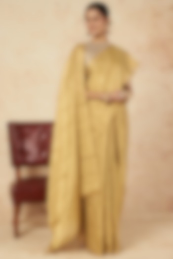 Gold Handloom Zari Party Wear Saree by Sheela Suthar at Pernia's Pop Up Shop