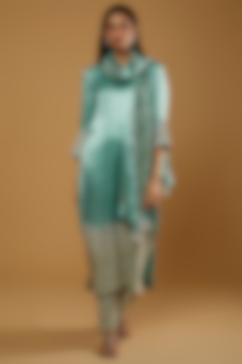Mint & Silver Embroidered Kurta Set by Sheela Suthar at Pernia's Pop Up Shop