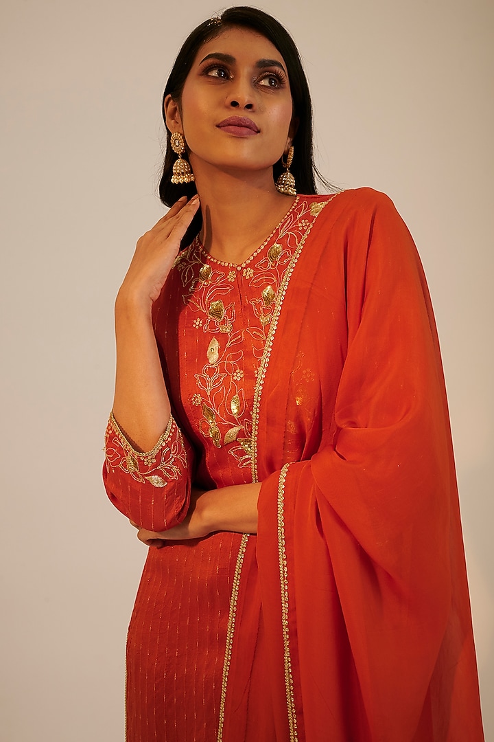 Rust Silk Embroidered Straight Kurta Set by Sheela Suthar at Pernia's Pop Up Shop
